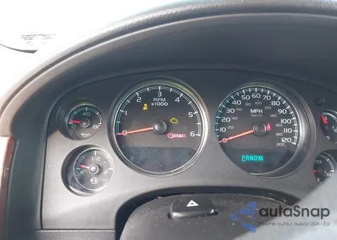 2014 Chevrolet Tahoe Ls z USA, uszkodzony, nr VIN 1GNSKAE02ER143754